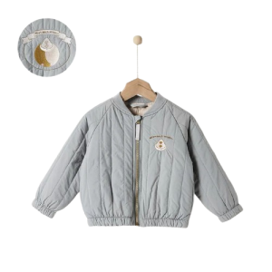 Ocieplana kurtka dla dzieci idealna na chłodne pogody w kolorze niebieskim